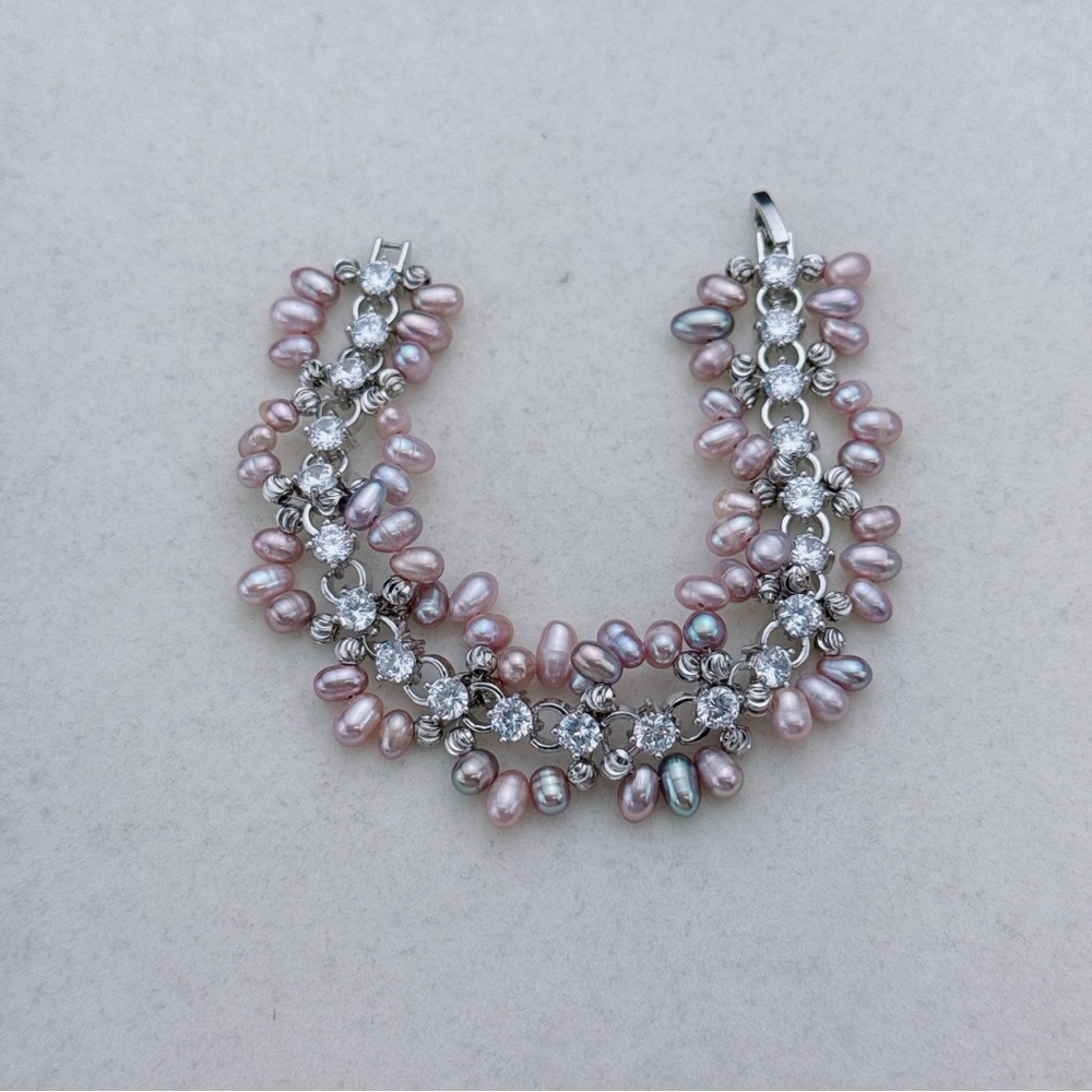 Elegant Pink Pearl and Crystal Women's Bracelet